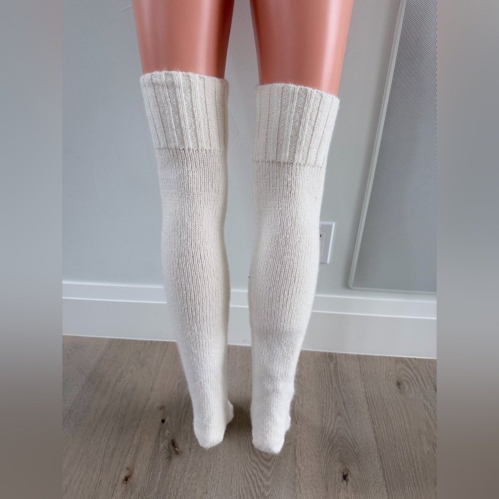 Cozy Cable Knit Over-the-Knee Socks - Picture 5 of 5